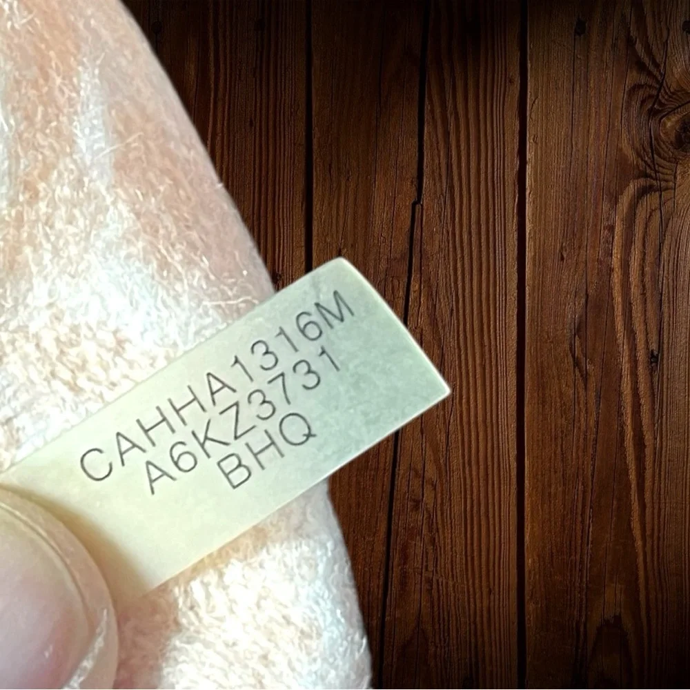 CALVIN KLEIN Classic Logo Pattern Winter Scarf/Light Peach and White Double Face